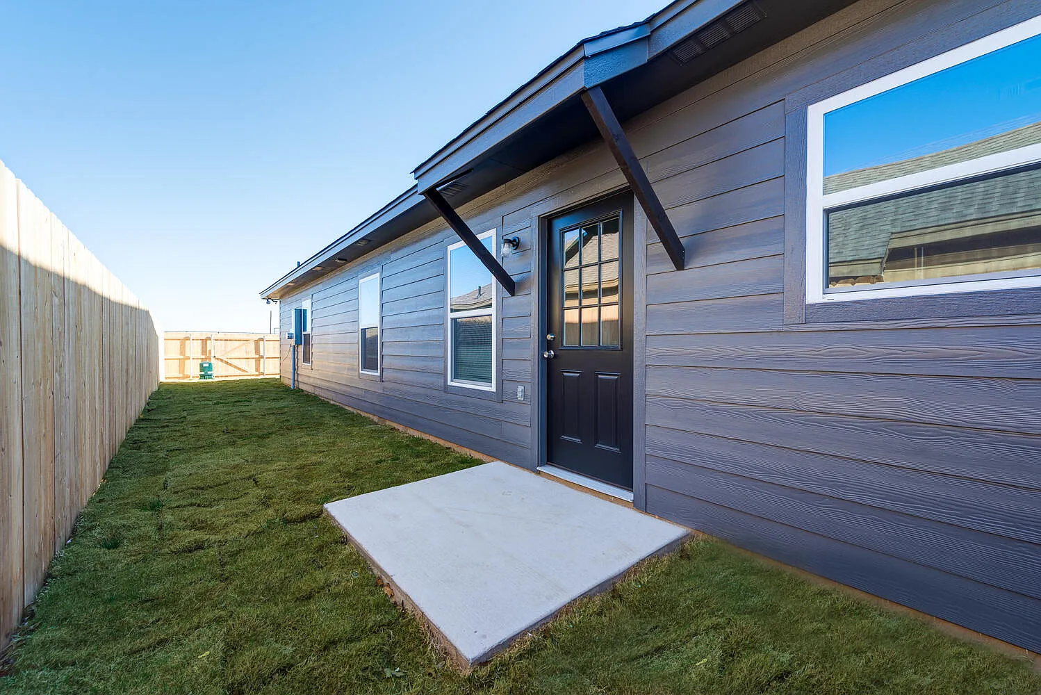 3 bed, $1,645 — Photo 3