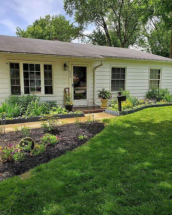 lots of landscaping 
