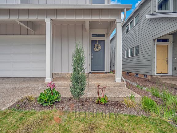 2nd image of 8943 SW Vermillion Dr