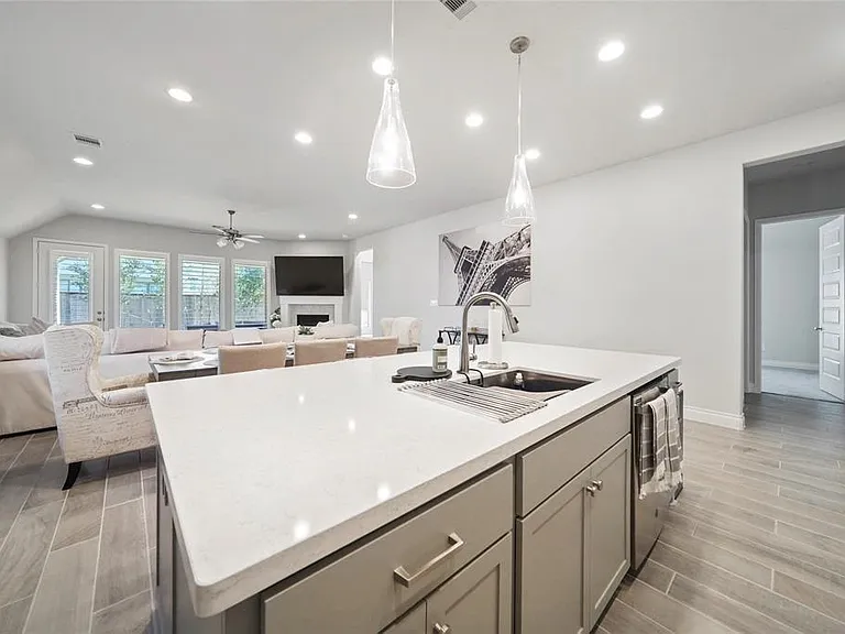 100 Wake Valley Ct — Photo 4