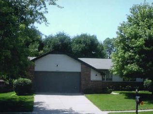 11417 N Timberlake Ln, Fishers, IN