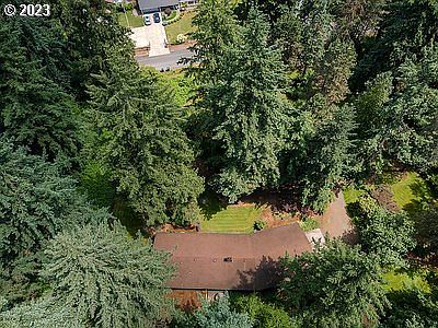 1st image of 520 NE 117th Ave