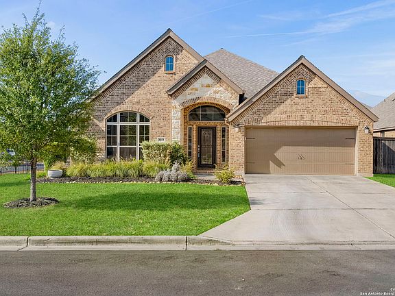 3rd image of 2613 Malboona Mews Dr
