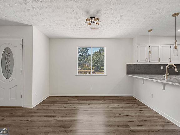 5th image of 6130 Brittany Ct