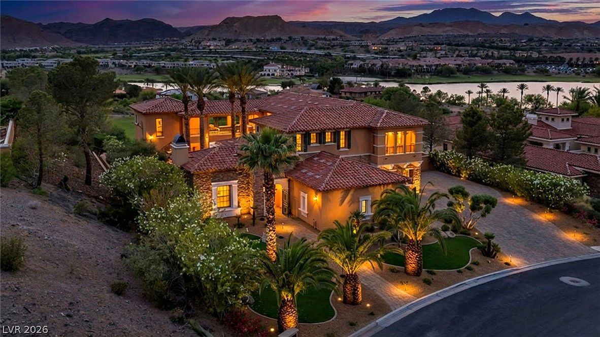 7 Costa Del Sol Ct