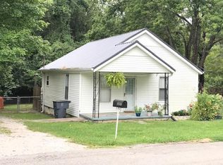 227 Woodland Dr, McMinnville, TN 37110