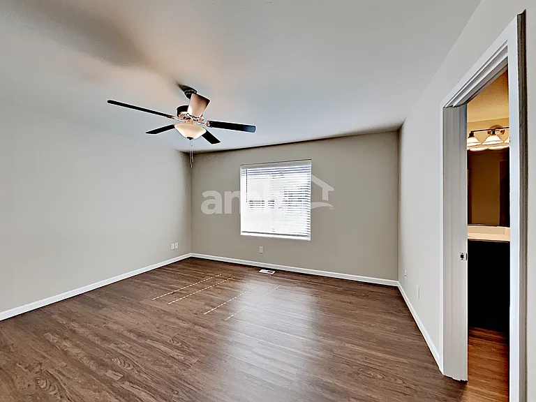 245 Iris Ln — Photo 12