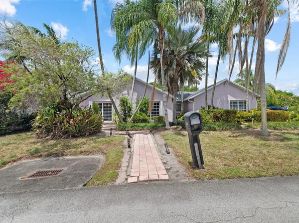 9905 SW 131st St, Miami, FL 33176