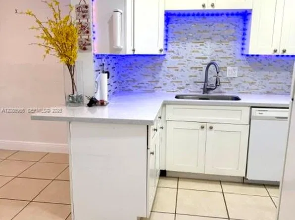 7820 Colony Cir S APT 204, Fort Lauderdale, FL 33321