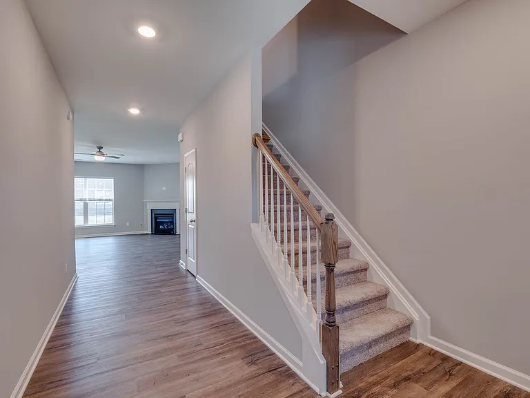 1152 Marlena Ln — Photo 30