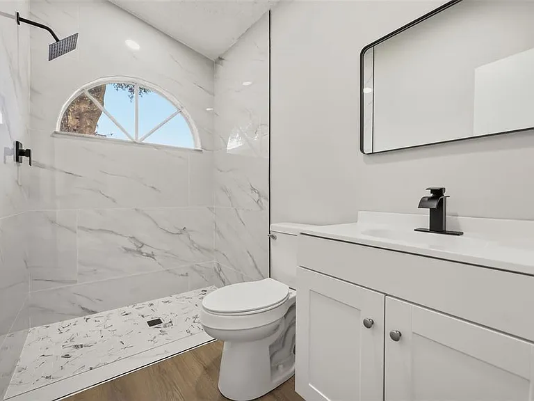 106 Lamplighter Dr — Photo 17