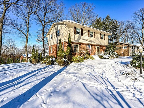 5th image of 1127 McKenna Way