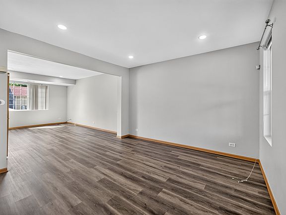 2nd image of 1793 Edith Ln