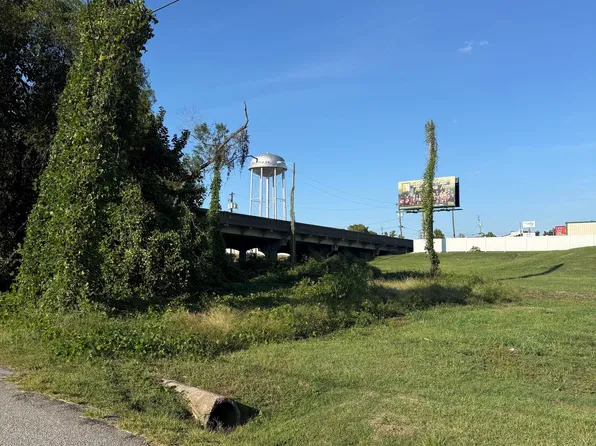 109 Railroad St, Sylvania, GA 30467