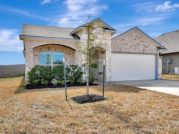 4th image of 909 Davy St