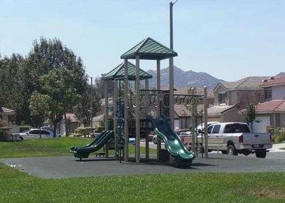 3rd image of 31652 Briarwood Pl