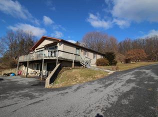 5340 Southview Dr, New Holland, PA 17557