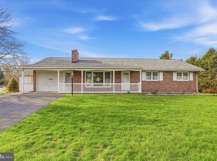 10732 Van Lear Dr, Williamsport, MD 21795