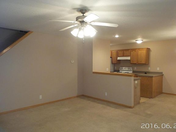 5th image of 2612 Deerfield Blvd