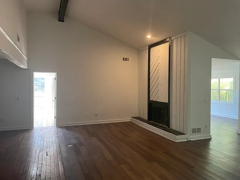 5132 Winterberry Dr — Photo 7