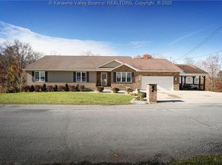 2076 Terry Rd, South Charleston, WV 25309