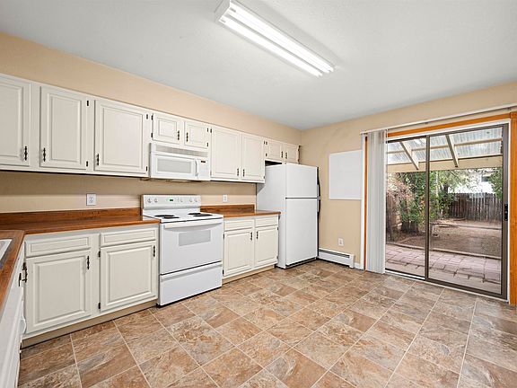 4th image of 559 W Pabor Way APT 2