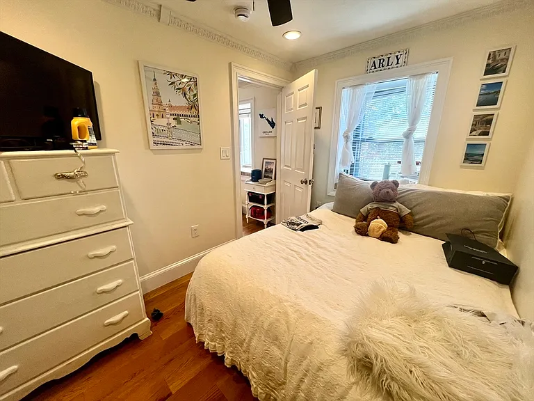 245 E St #3 — Photo 14