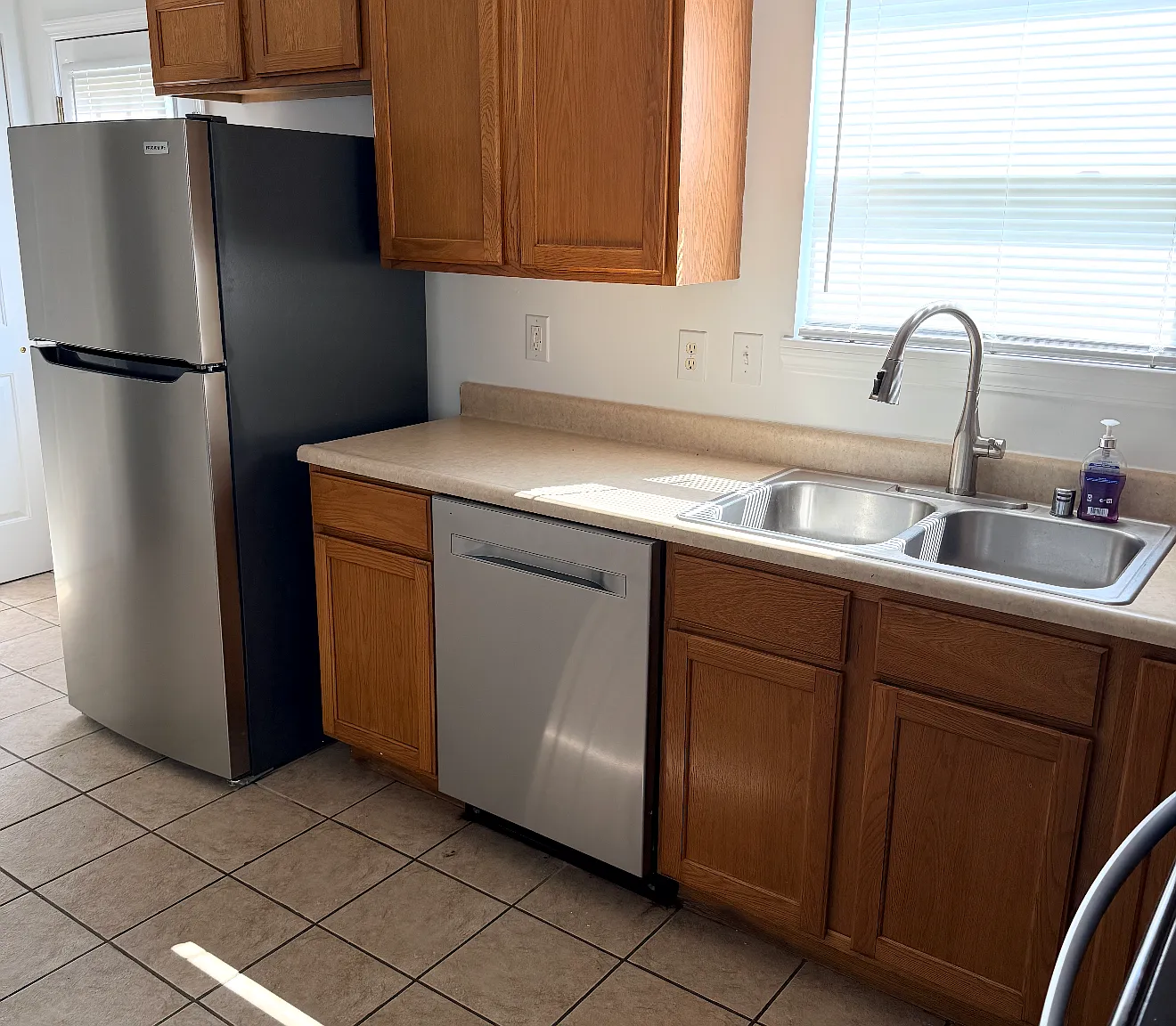 2 bed, $1,200 — Photo 4