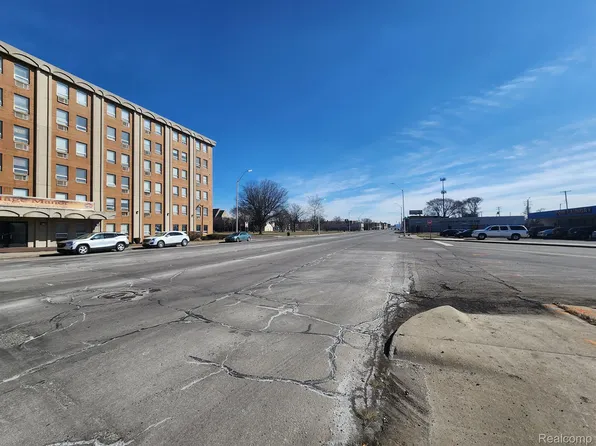 9537 Grand River Ave, Detroit, MI 48204