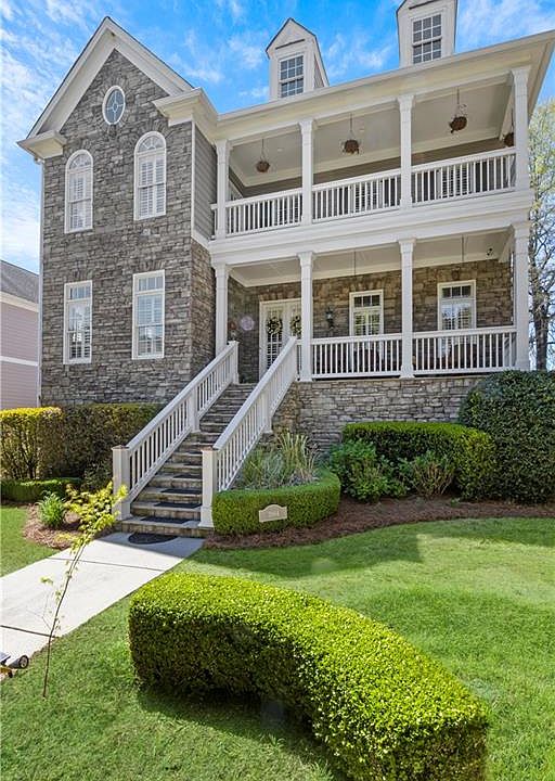 1st image of 3984 Basque Cir SE