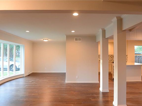 5th image of 500 Saint Lukes Dr