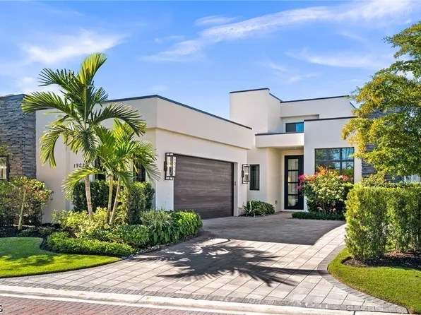 19026 Via Messina Way, Miromar Lakes, FL 33913