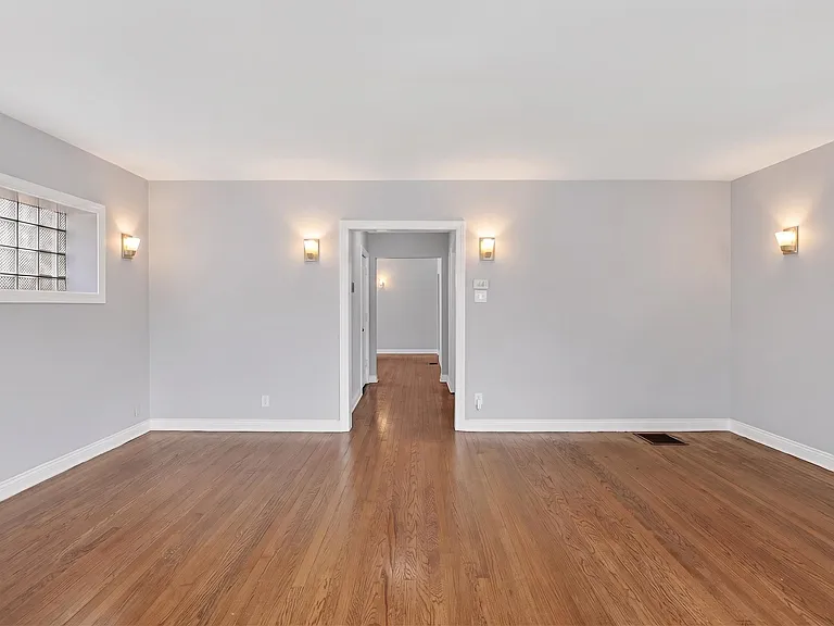 7847 S Bennett Ave #1 — Photo 7