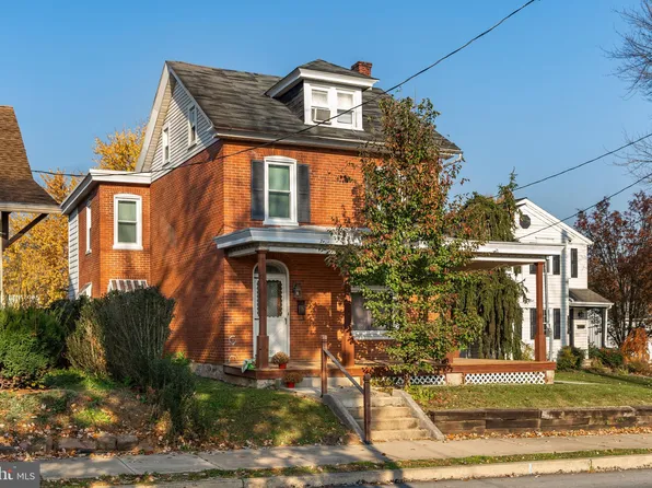 124 N 6th St, Denver, PA 17517