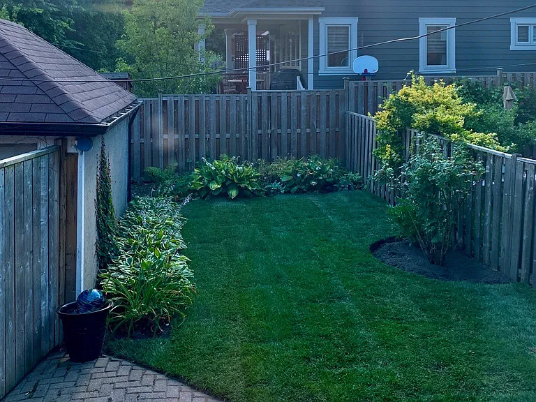 112 Clendenan Ave — Photo 24