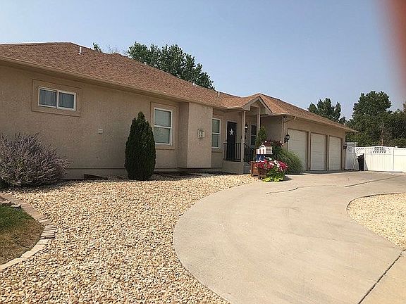 3rd image of 7 Erica Ct