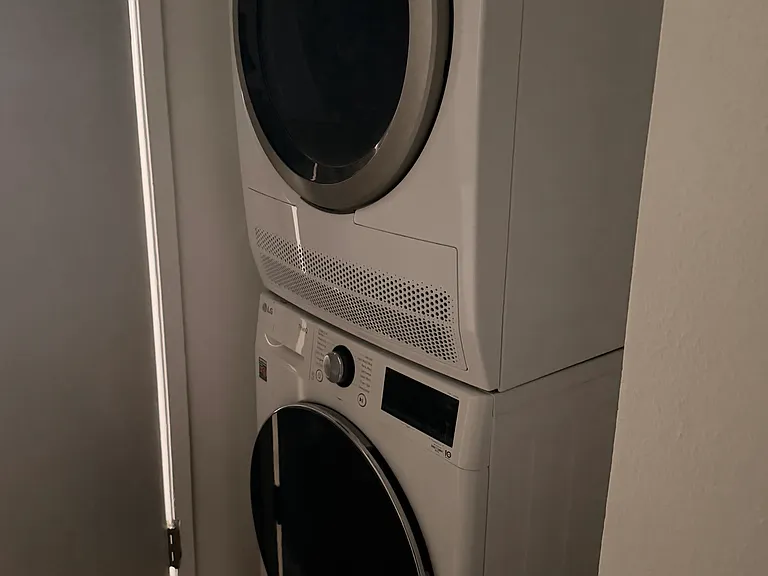 2332 S Bentley Ave #101-A — Photo 11