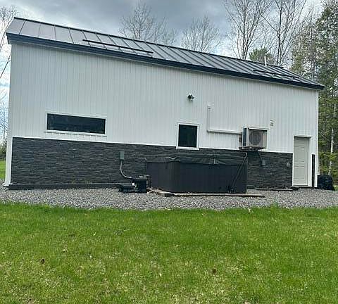 3rd image of 1068 Lakins Road