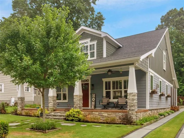 493 Walnut St, Hapeville, GA 30354