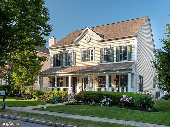 3rd image of 38 Prospect Hill Blvd