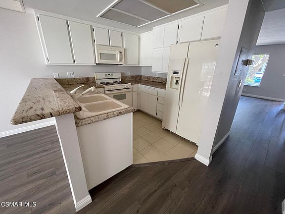 5th image of 220 Gazania Ct