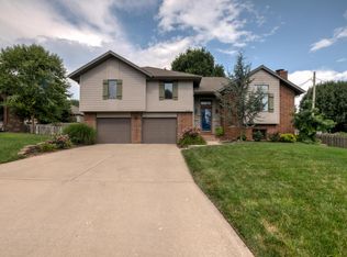 5482 S Fort Ave, Springfield, MO 65810