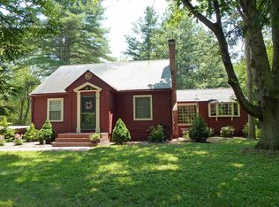 43 Exeter Rd, Kingston, NH 03848