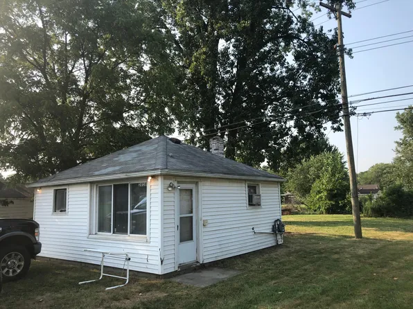 28138 Van Born Rd, Westland, MI 48186