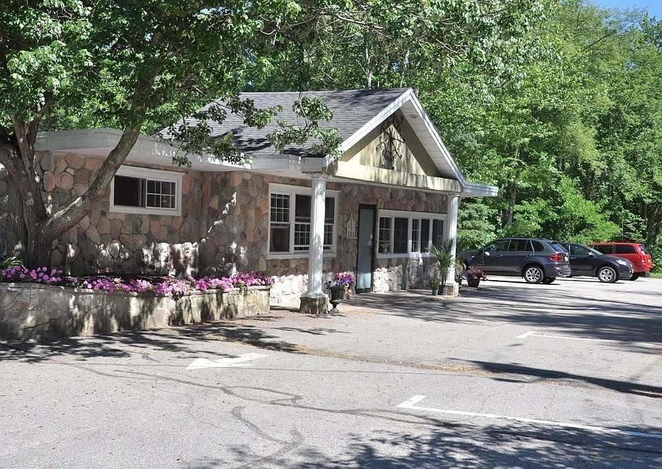 2nd image of 149 South Rd