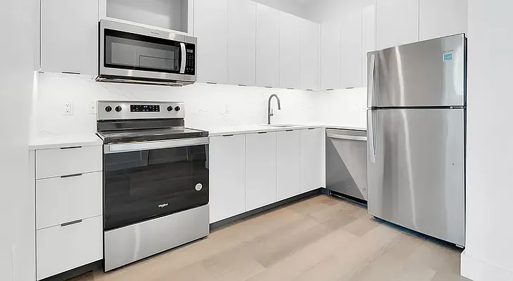 Rented by REAL New York | media 32