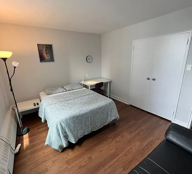 111 Davisville Ave #617B — Photo 2