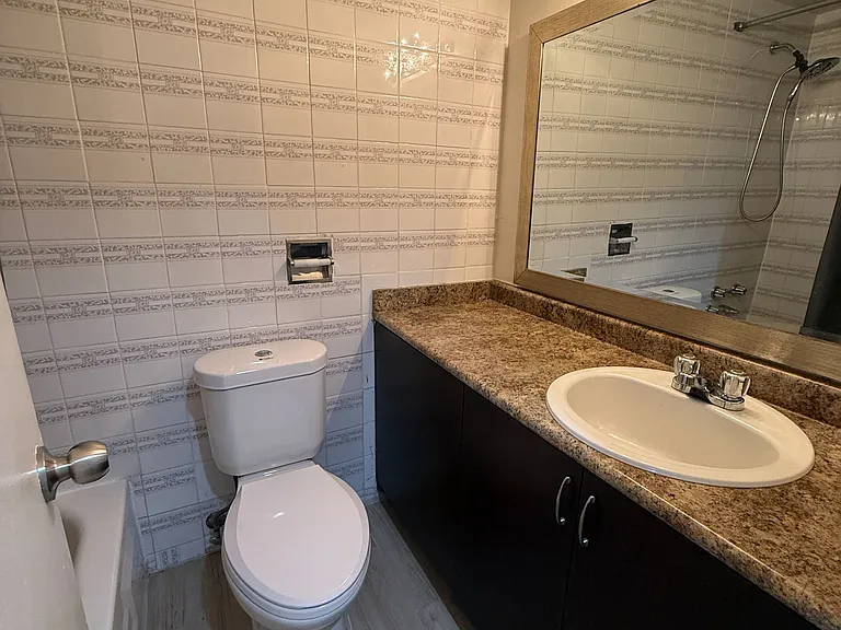 161 Oakwood Ave #902 — Photo 11