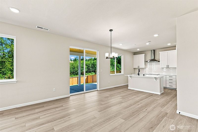5th image of 220 N 55th Street #38