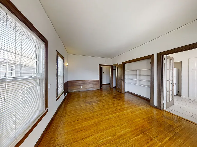 2817 College Ave — Photo 22